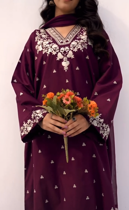 PEZWAAN 2-PIECE LAWN EMBROIDERED SHIRT WITH ELEGANT TROUSER.